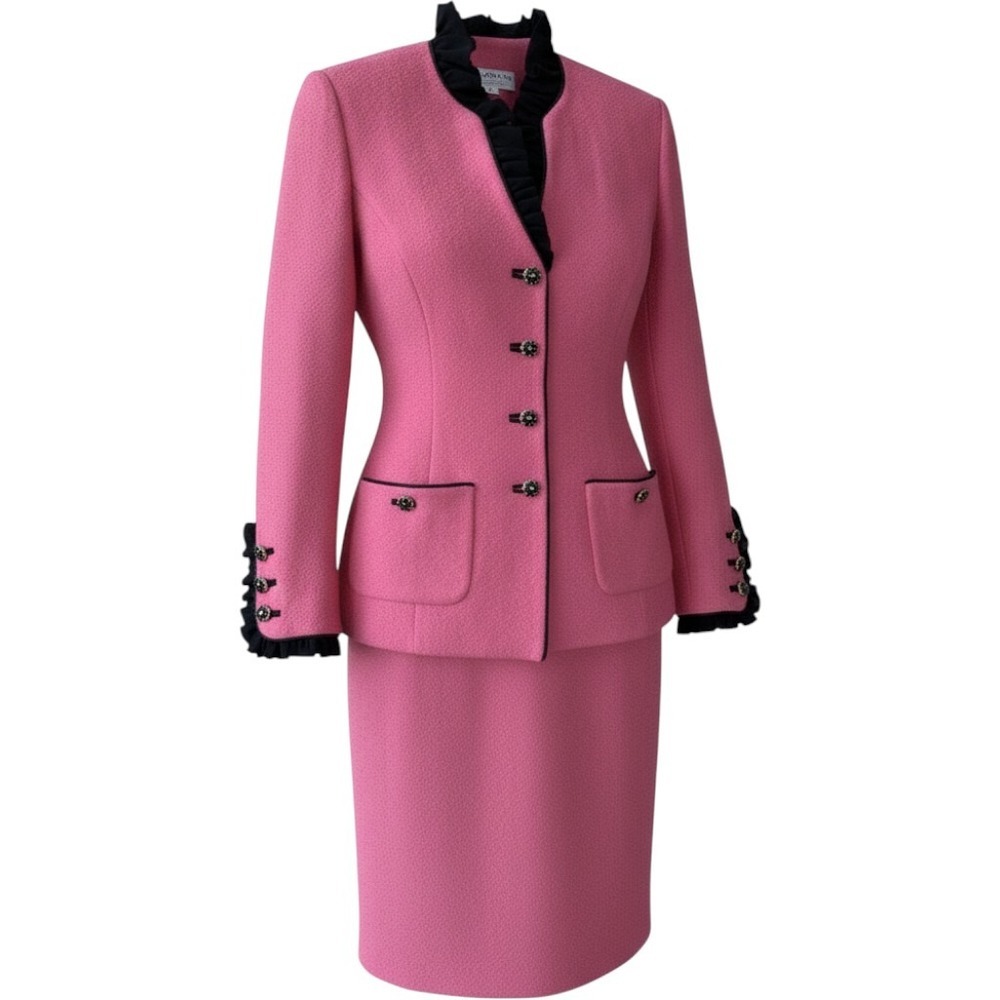 VTG St. John Collection by Marie Gray Pink Santana Knit Skirt Suit Set Size 4-6